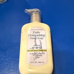 Brand New Sealed Bath & Body Works Sweet Lavender Moisturizing Soap 9oz